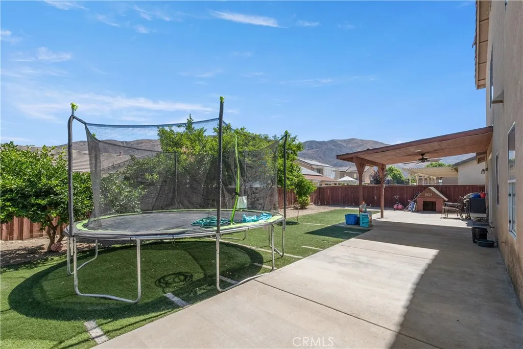 945 Newport Drive, San Jacinto, California 92583 home-pic-26